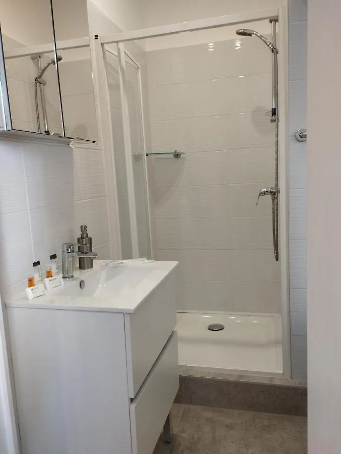 Appartement 2 Pieces Renover Nizza Appartamento